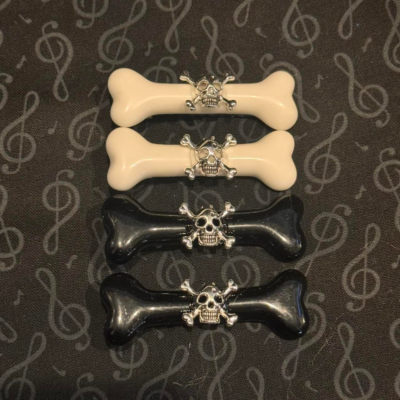 CrossBone Clips