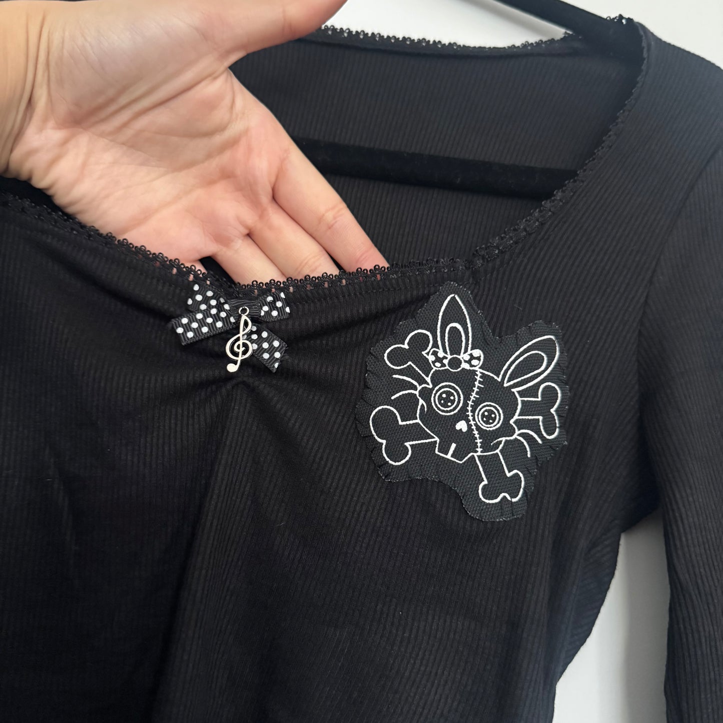 DeadBunny Cropped Long Sleeve